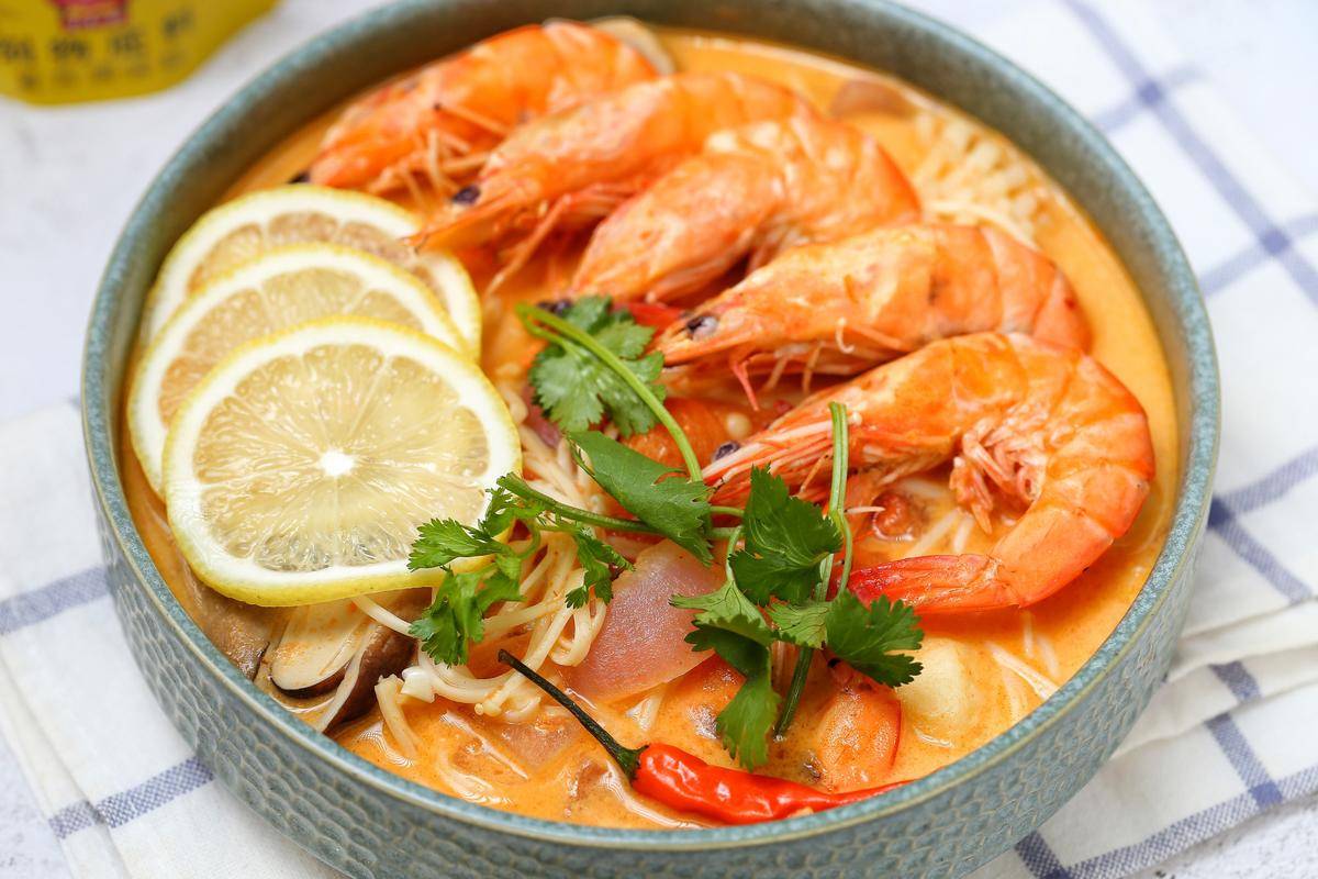 SaidAfrizal4's tweet photo. Craving bold flavors tonight Dive into our spicy Tom Yum Goong—Thai herb-infused shrimp soup with tangy lime and a kick of chili. A perfect warm bite for any mood!， https://t.co/JsStuDLpOh