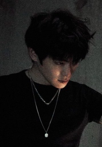 yunotized's tweet photo. everything about jaehyun here is so buzzy... the hair.. his gaze.. the jaw.. his necklace.. https://t.co/cdVZFvteyr