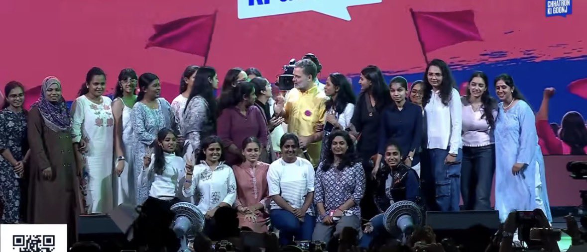 protagonist_xi's tweet photo. Women feeling SAFE enough to RUN to the stage for a selfie with Rahul… 

MISOGYNIST MODIH can NEVER experience this! https://t.co/5il0v3oOSy