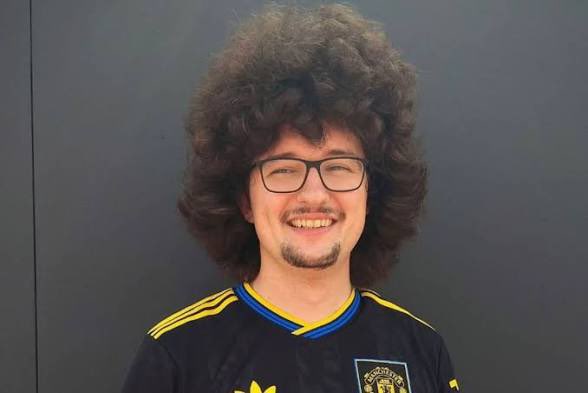 FourthWallTalk's tweet photo. You’re never getting a hair cut 😂😂 https://t.co/OmVnDpRrB8