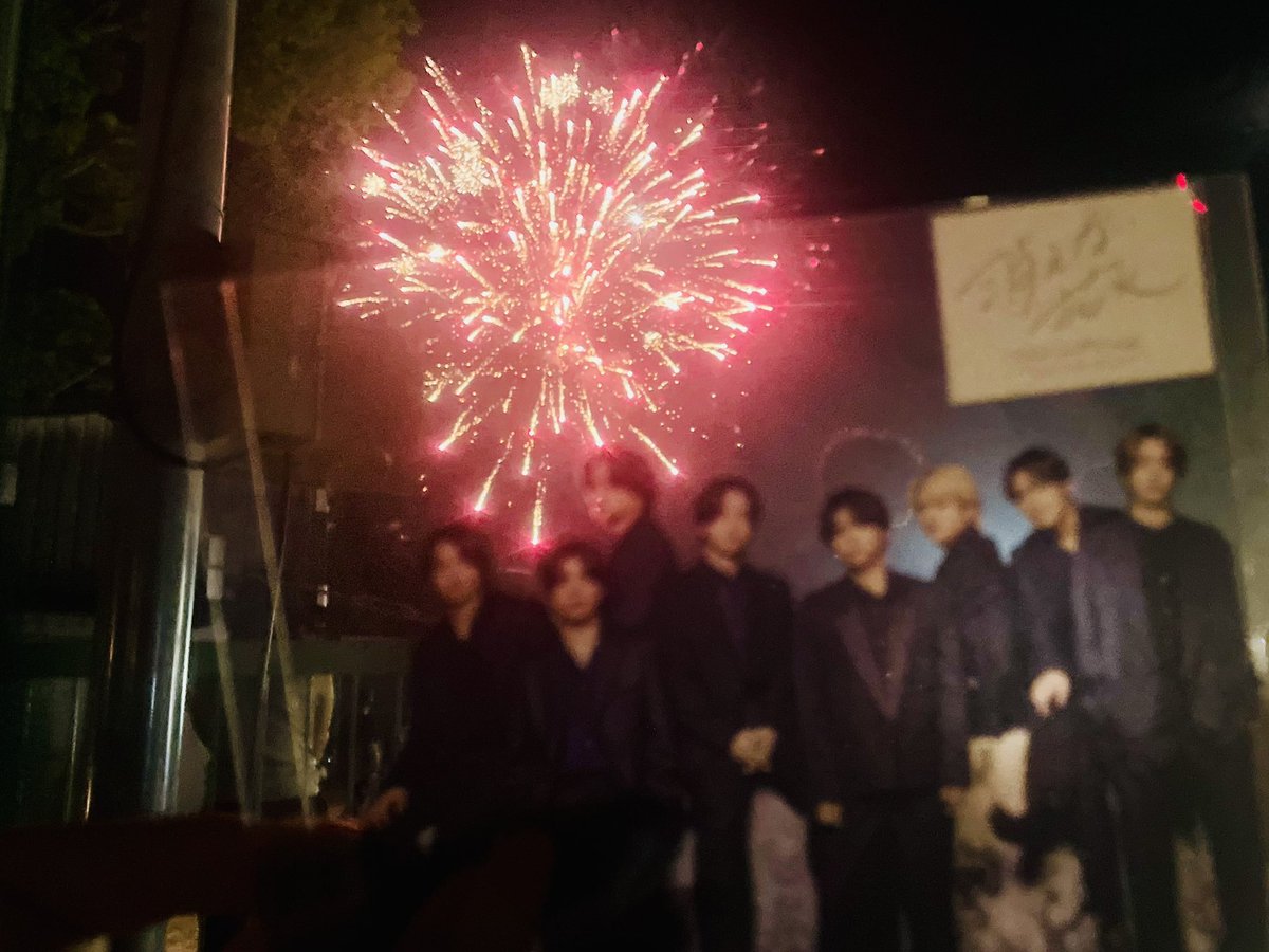 388ta's tweet photo. 今年唯一の花火かも〜〜〜💖✨ https://t.co/7CcgQfOBGo