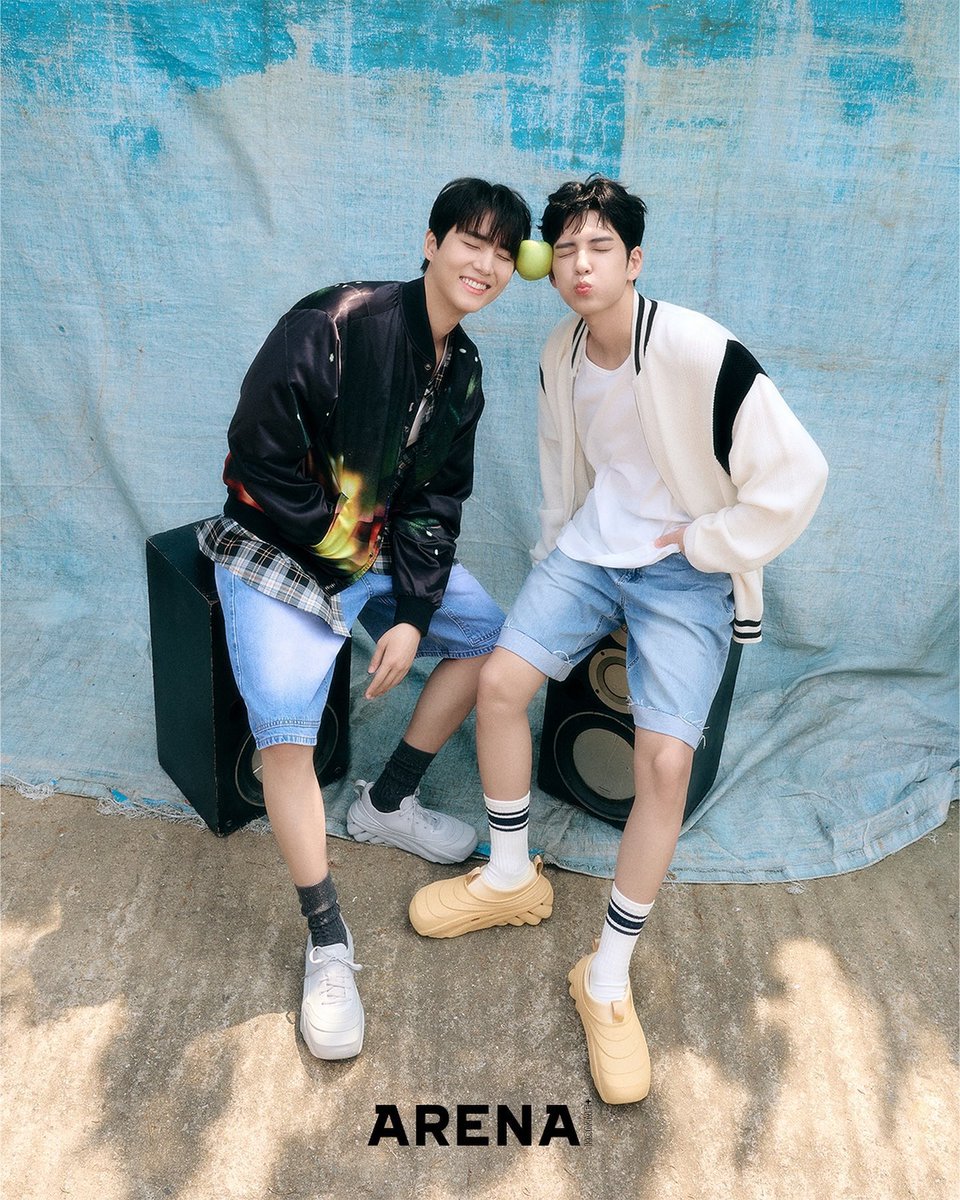 yprang_'s tweet photo. 데이식스 영케이 원필 폭닥즈 ♡ 동반화보 섭외해보실분 .. 아 진짜 좋은데 .. 아 폭닥즈 진짜 좋은데... 폭닥즈 화보 보면 숨도 덜 차고 밤에 잠도 잘 오고 팔뚝살도 빠지고 허벅지 살도 빠지는데... 똥도 잘 나오는데... 폭닥즈하면 명창 보컬들 목소리합이랑 ㄹㅈㄷ 얼굴합도 볼수잇는데... 폭닥즈하면 진짜 진짜 좋은데