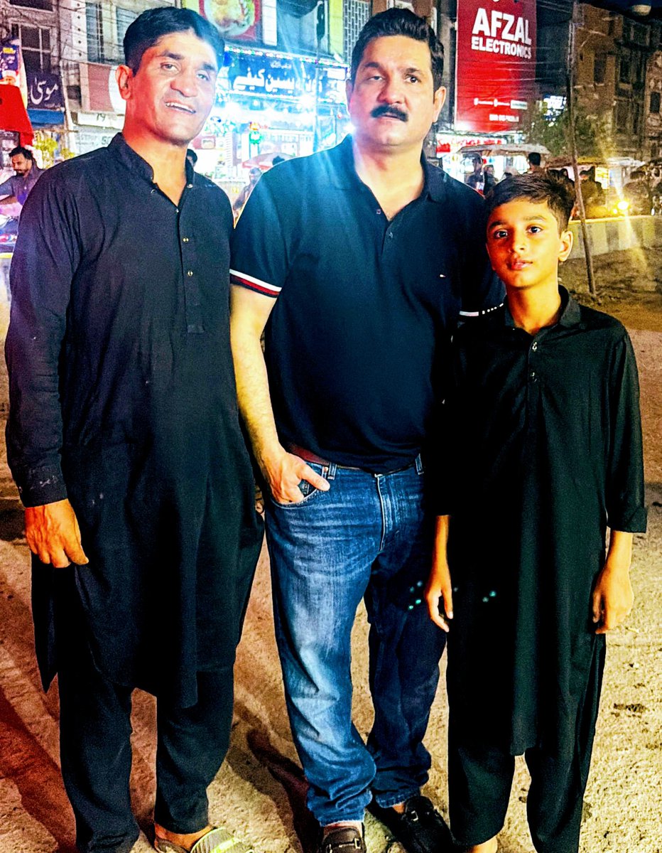 UllahaBhatti's tweet photo. کنگ آف گوجرانوالہ بڑے بھائی ایم پی اے پی پی 64 چیئرمین واسا عمر فاروق ڈار صاحب 
@ahsandar066 
@KhurramGB 
@Saba5670 
@RashidNasrulah https://t.co/dmhNvP0YqL