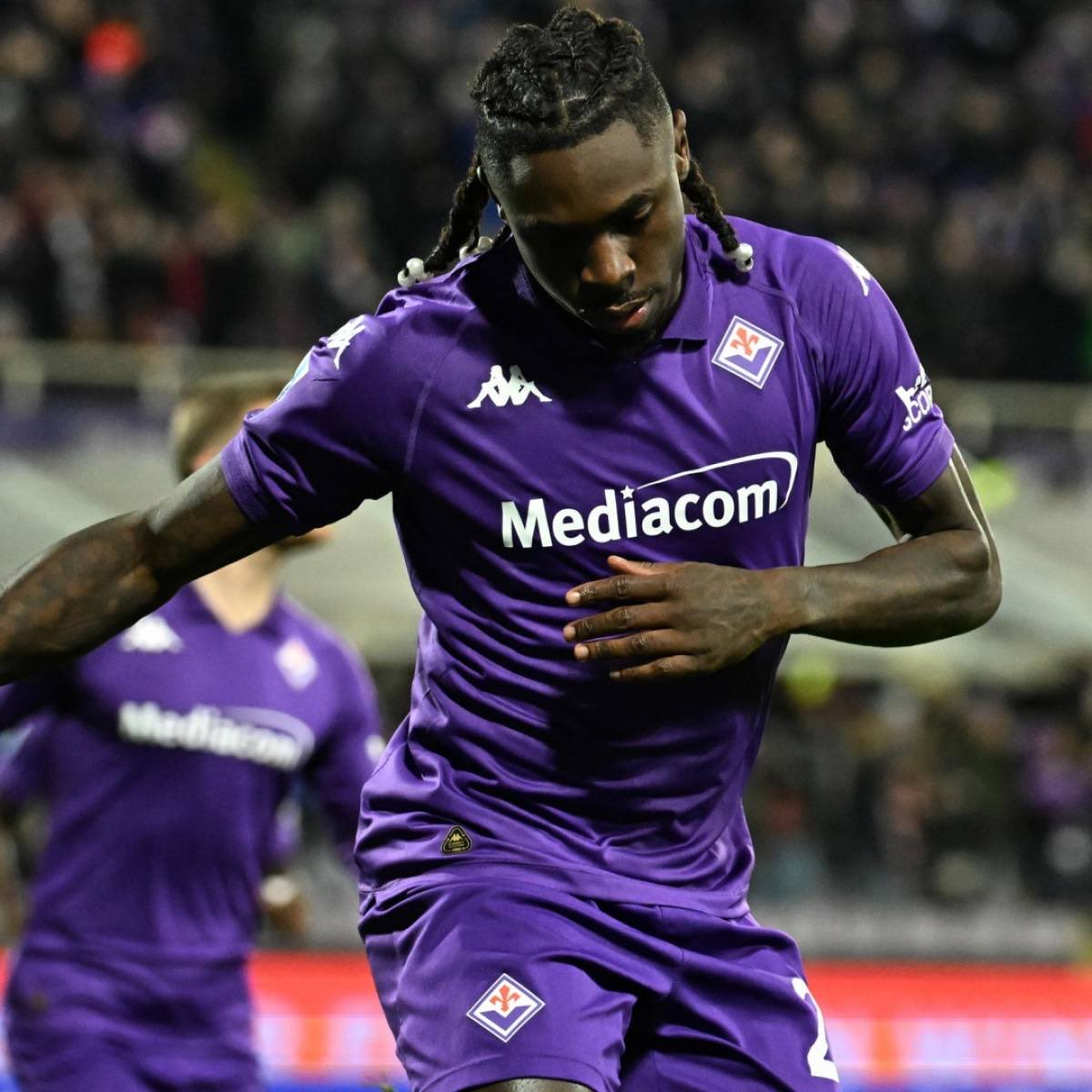 MirrorCAFNews's tweet photo. 🚨 Como have submitted a strong offer for Fiorentina striker Moise Kean and are highly interested in signing the Italian international, who has roots in the Ivory Coast. 🇨🇮🔥 #Como #Kean #Transfer https://t.co/gRLicJrOdg