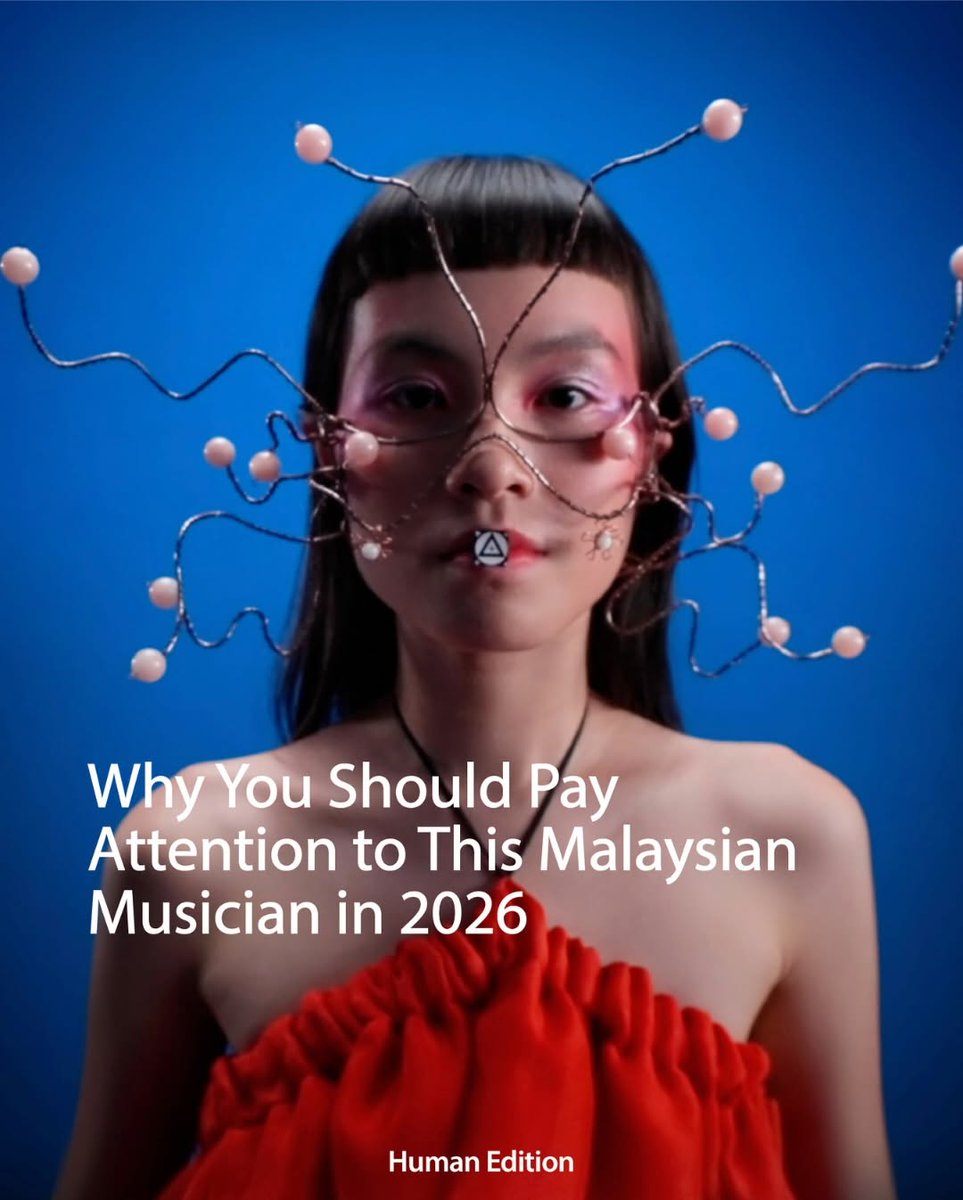 human_editinkgc's tweet photo. Humans of KL: Yoki Ng

Malaysian musician Yoki Ng released her debut album Liminal Garden in 2025, but she and her team did more than make music. Through imaginative visuals and CGI, they brought an otherworldly realm connecting inner and outer world... https://t.co/6l4HnWM8J3