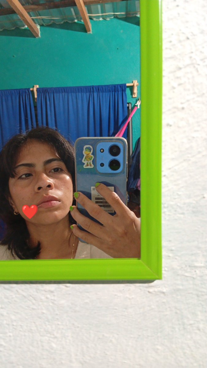 MonseVazJim's tweet photo. En un día soleado ☀️ en Tabasco quedas todo quemado jajaja... Hasta las gafas 😎 se me marcaron 🫠 Ignoren mis ojeras 🫩 me eh desvelado.... 😪 https://t.co/5zjJgOtPTE