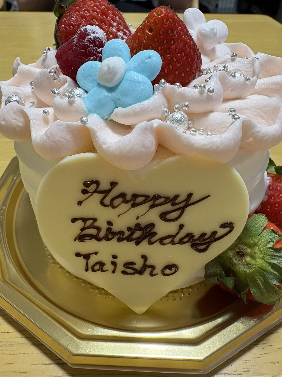 shelliemay0806's tweet photo. 大昇くんお誕生日おめでとう🎂
デビューも決まり忙しくなりそうだね🤍
これからもたくさん応援させてね✨
#岩﨑大昇誕生祭2026 #KEYTOLIT
#岩﨑大昇 https://t.co/ywIowAeby5