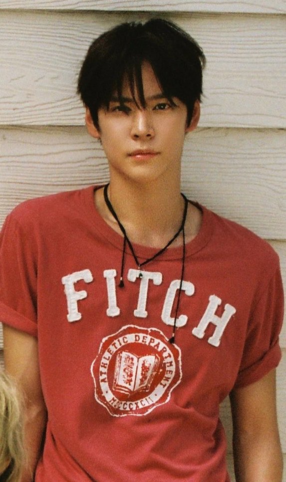 aya_xes's tweet photo. อึนซอกคือหล่อแบบรูปในนิตยสารวัยรุ่นยุค 2000 มาก คือแบบนี้ทรงนี้เลย หล่อเกินพี่ https://t.co/Zg09s4YzSo