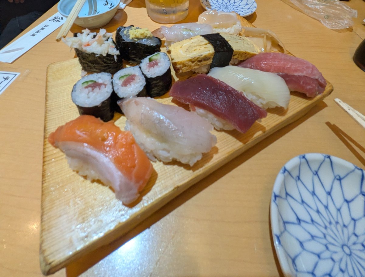 sei_cd_ibd's tweet photo. 寿司美味かった https://t.co/XVfiXNsb9l