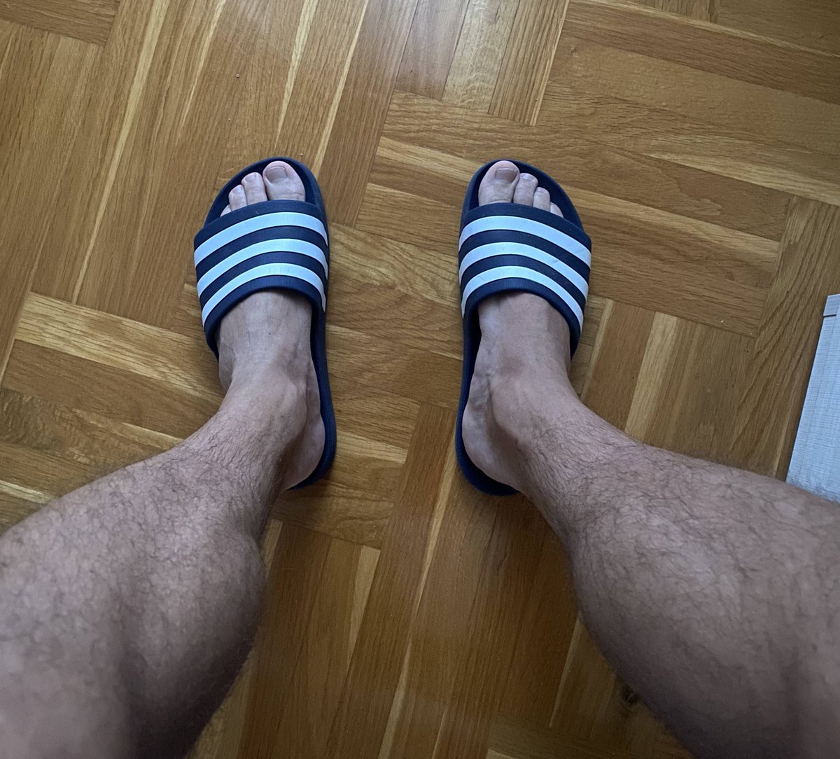 lukas_is_there's tweet photo. @feetboyhere GM slippers bro haha https://t.co/a9gKtZ7GkR