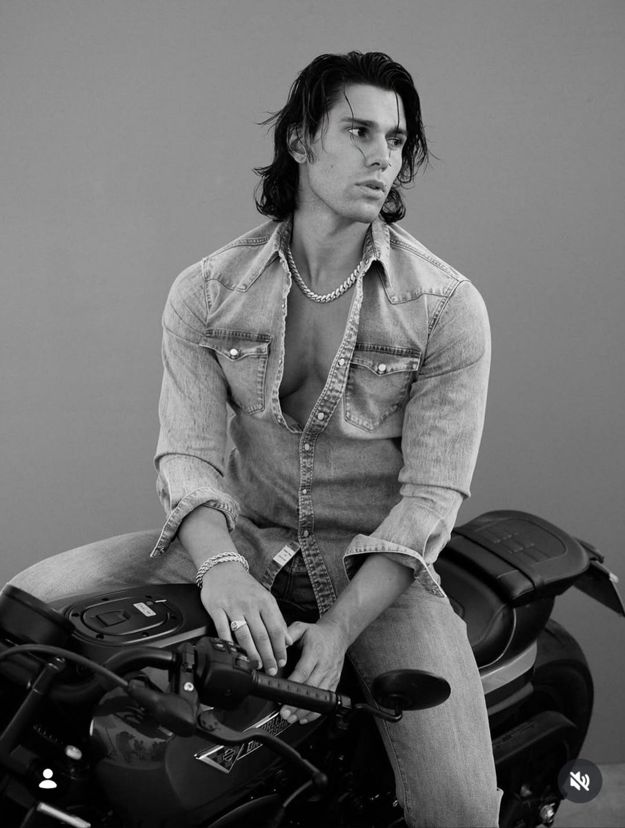 awonderfulday21's tweet photo. https://t.co/qmOsxviJ6V
Luca para Taetwo.Denim
😍
#LucaOne22Ag https://t.co/4EqbscgNfQ