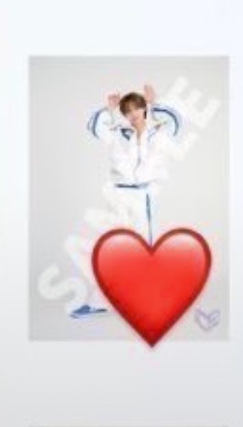 U902R's tweet photo. @ari1551934 検索よりコメント失礼いたします。
こちら所持しているのですが、浴衣竹野世梛との交換は可能でしょうか？
お取引は郵送を希望しております。
ご検討いただけますと幸いです。 https://t.co/285Dsytyjw