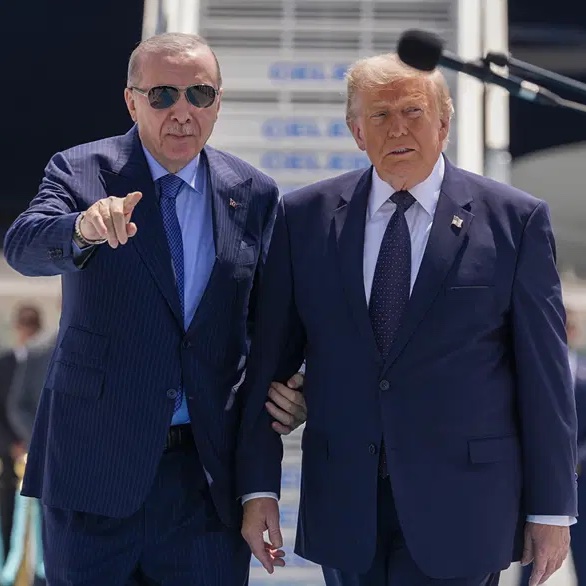 sagcigazete's tweet photo. SON DAKİKA: ABD’den İsrail’e çağrı:

“Ankara ile görüşün, tek taraflı hareket etmeyin. Ateşle oynuyorsunuz.” https://t.co/q8ciPqUX2U