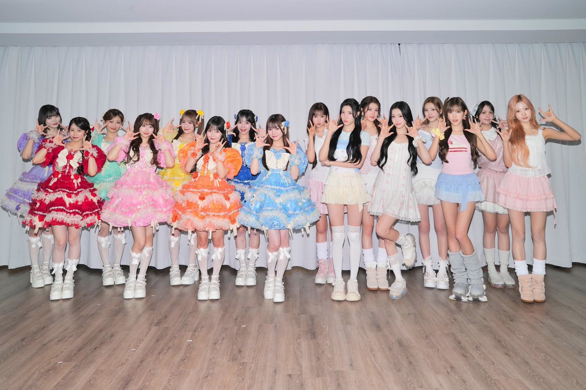 maldomasaeyo's tweet photo. 장신그룹 하투하랑은 이만큼 차이남 https://t.co/RUUfsWVw3w