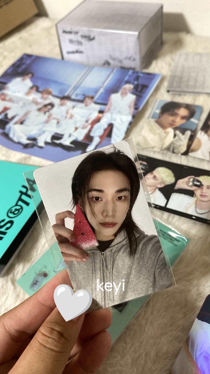 cypherfrexk's tweet photo. This&amp;That Truck ver came home today~ 🧡 https://t.co/qlLJ7aFDSs