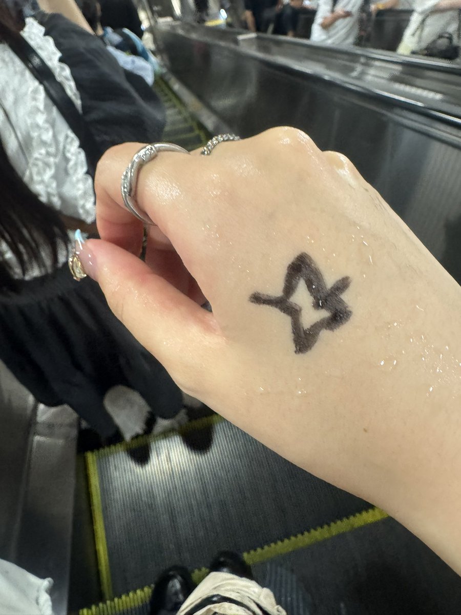 sugar_0_2_7's tweet photo. 久しぶりに会ってパワーチャージできた🌟
改めてお誕生日おめでとう૮ .  ̫ . ა♡

 #佐藤ノア布教運動2026 https://t.co/tMAYWCKJWU