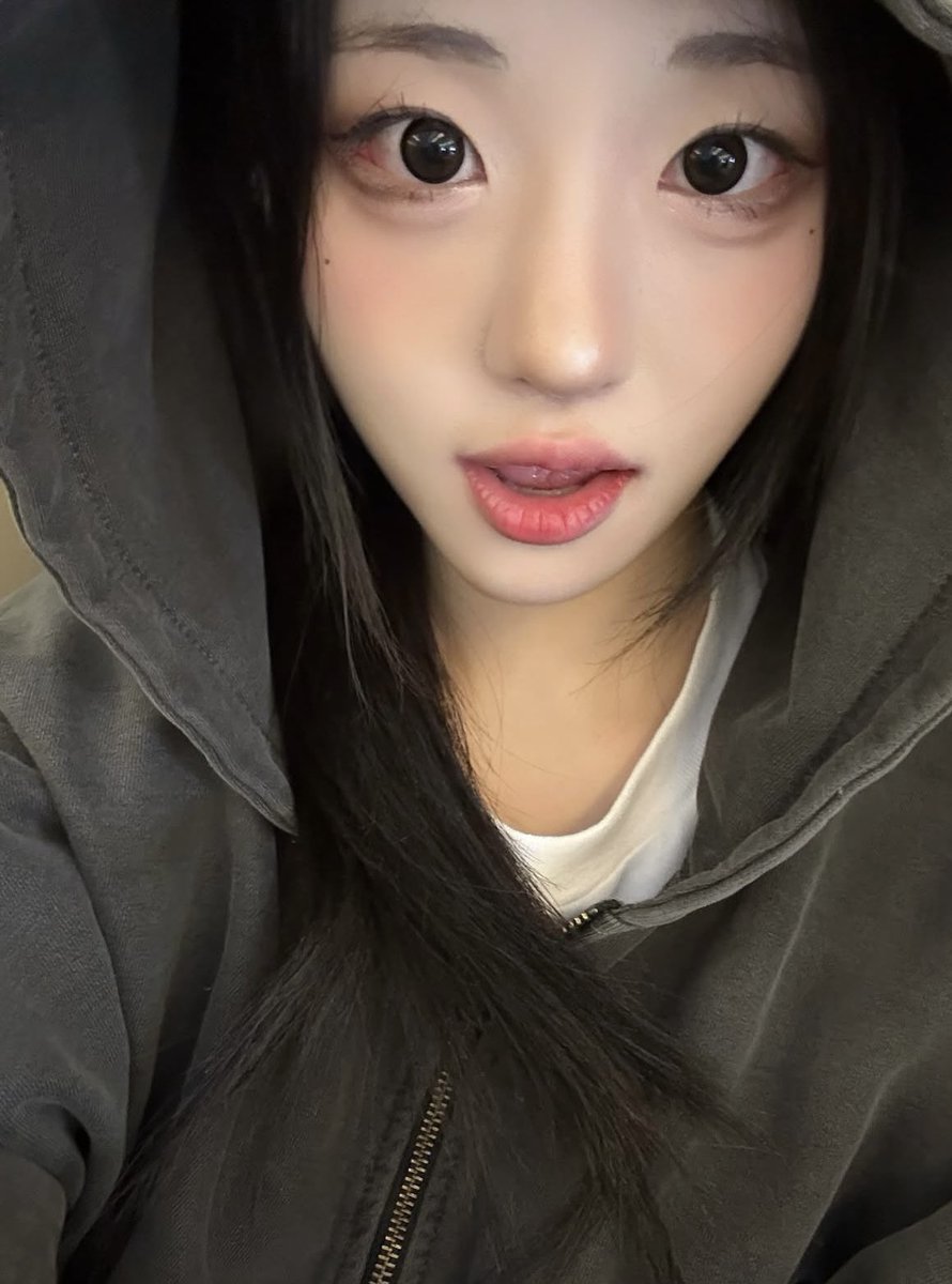 tiucs_'s tweet photo. 260820 인스타그램 포스팅
260820 インスタグラム投稿
#ひな #히나 #hina #냥뇽녕냥 #장나영 #QWE https://t.co/o21ZYlywEB