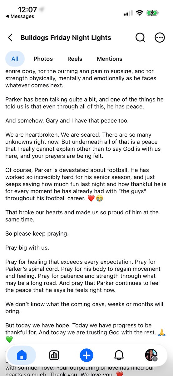 KaylerSmithTV's tweet photo. Warning: sensitive content

Celina quarterback Parker Wynk’s family provides a public update about his condition after he suffered a spinal injury in last night’s season opener against St. Henry. 

Our prayers to Parker and the Celina community🙏🏼 @WDTN https://t.co/zED05VIW1n