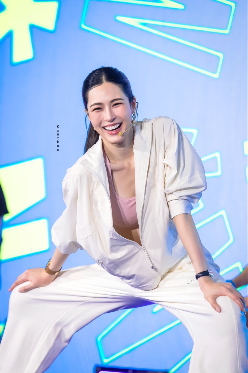 Koiiz9's tweet photo. ☺️🤍🤏🏻

LINGORM PRESENTER MEGA WE CARE
#LingOrmxMegaWecareMitment
#Linglingkwong‌ #หลิงหลิงคอง‌ https://t.co/TydjAKgNLD