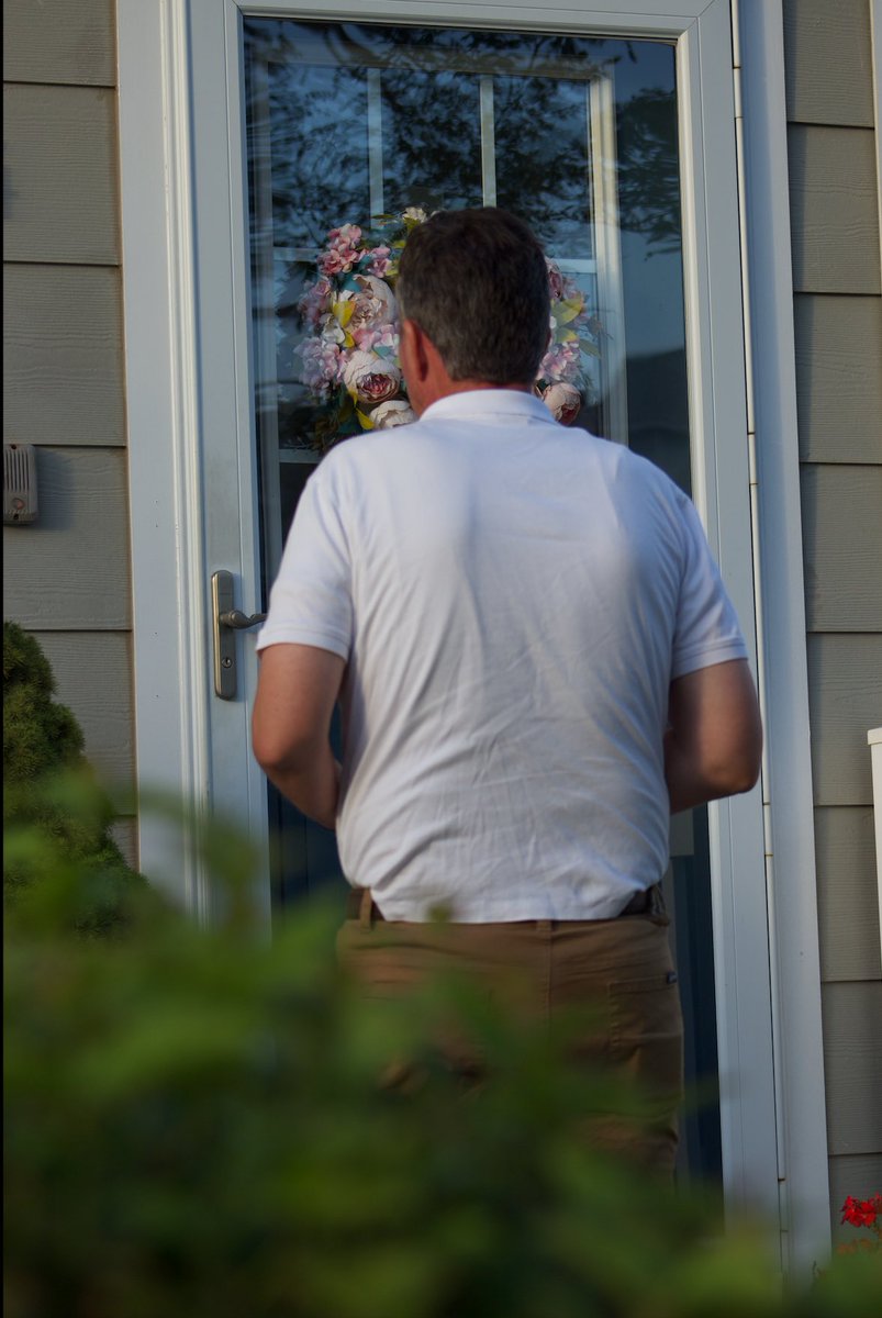 Sully4Assembly's tweet photo. Spent Friday evening in Arverne door knocking and speaking directly with local residents.
                            
After talking with people throughout the neighborhood, it’s clear that public safety and quality of life, is a major concern.

(1/2) https://t.co/DglMEtWEB9
