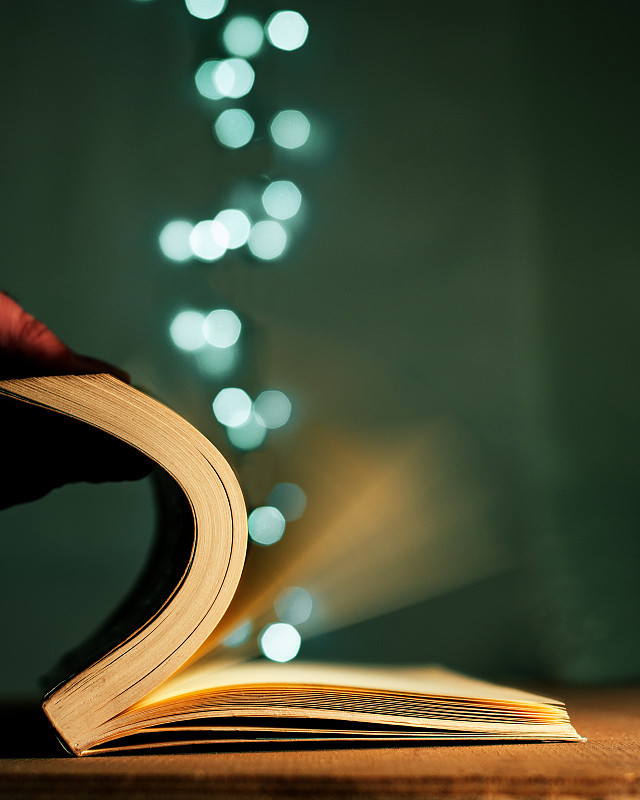 r16nXa6h5XH6aRc's tweet photo. Diving into a heart-stopping mystery novel tonight—can’t put it down! What’s your latest unputdownable read https://t.co/vqXXTYSid1