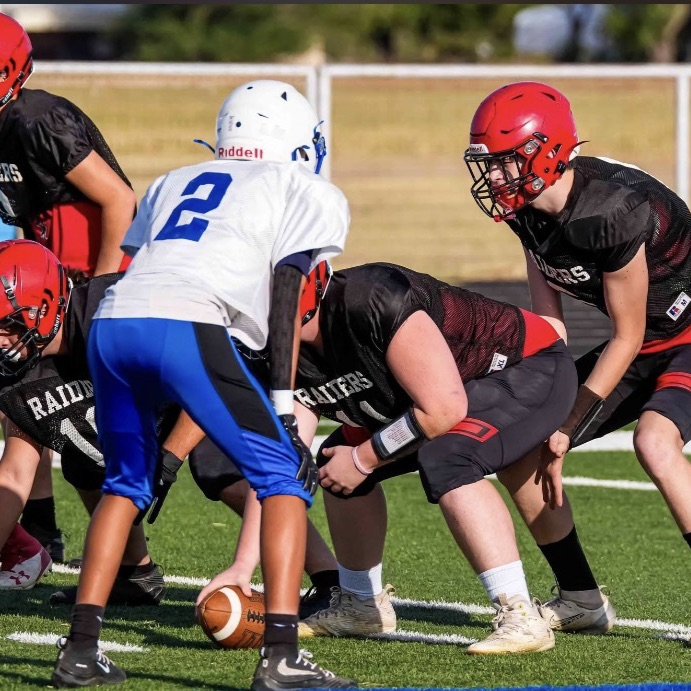 Lueders_Avoca's tweet photo. We ❤️our Raiders!! Thank you to everyone that came out to support our Boys last night! Thanks to BC Blitzand Roger Niehaus for the pics!! Please share and tag #FN5GL #Entry for us to have a shot at 25K from T-Mobile!! https://t.co/3ndNGgdMiG