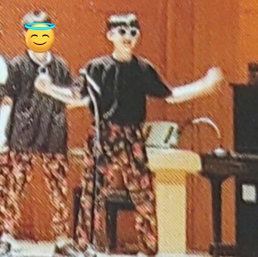 mychusun's tweet photo. 연상이 말하는 연하 과거  이 사진 봤어서 말하는 건가? https://t.co/RkAjM7I84M