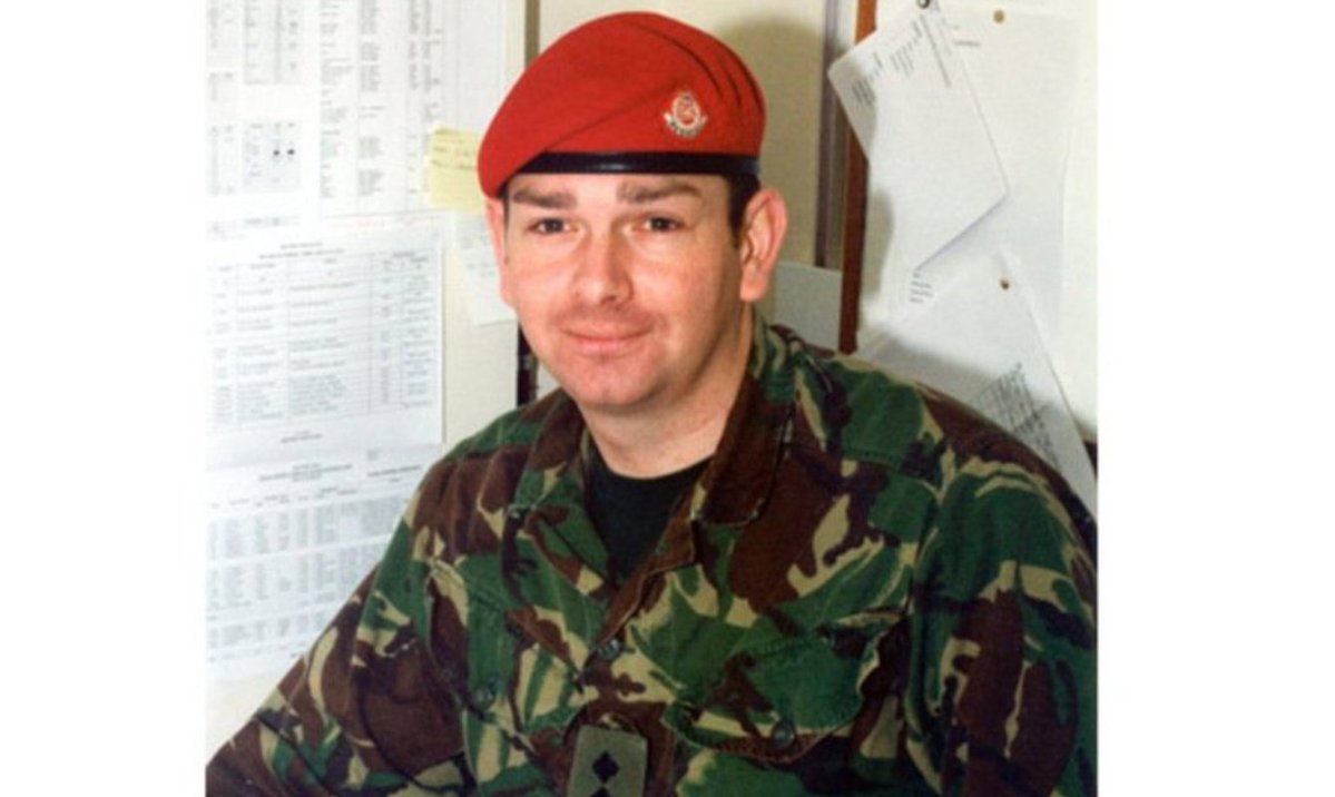 KeyserSosse's tweet photo. Remembering these 3 members of the Royal Military Police, who were killed on 23rd August, 2003, in Basra, Iraq

Major Matthew Titchener, aged 32 
Company Sergeant Major Colin Wall, aged 34
Corporal Dewi Pritchard, aged 35

Lest we Forget these brave men who gave their all  🏴󠁧󠁢󠁥󠁮󠁧󠁿🏴󠁧󠁢󠁷󠁬󠁳󠁿🇬🇧 https://t.co/RJLrlVlSmt