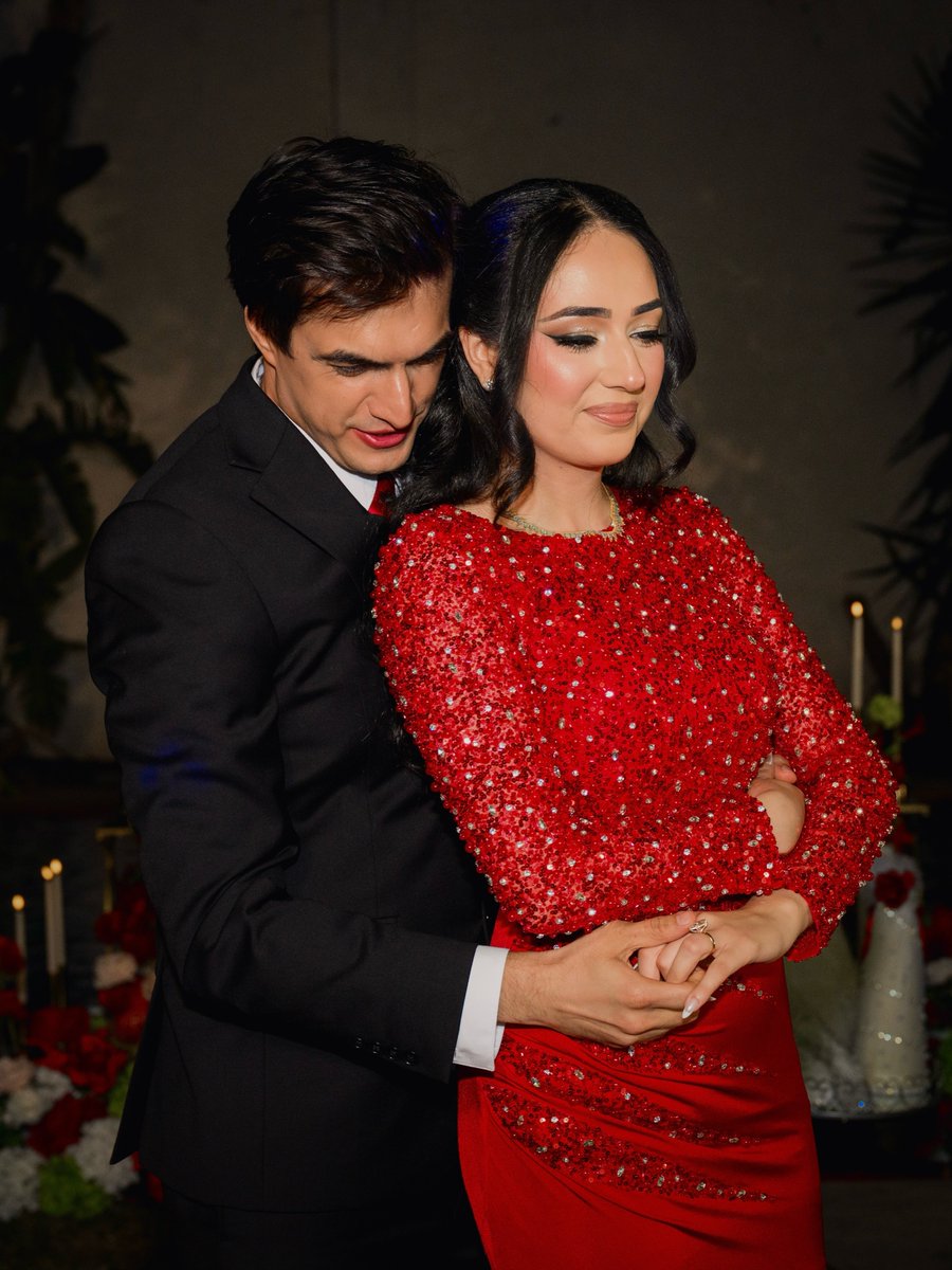 manmarziiyaan's tweet photo. oh my goodness mohsin got engaged https://t.co/AIeEKP8irY