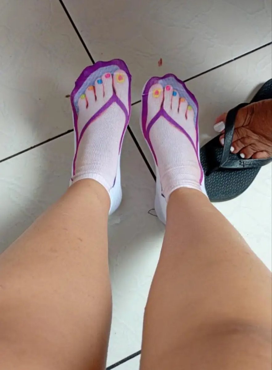 imxlua's tweet photo. não teve tempo de fazer as unhas? trago a solução ideal 

୨୧ https://t.co/cTuijOosb5 https://t.co/D1oqtjwcbr