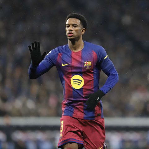 _Lewangolski's tweet photo. Que si me jode la venta de Balde? Sí

Que Flick cree que es lo mejor para el equipo? Pues a muerte con el 

Así de simple https://t.co/Qkg7Xfyprl