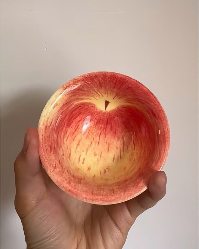 calmlivng's tweet photo. Apple tea set https://t.co/ms0n7nxWMv