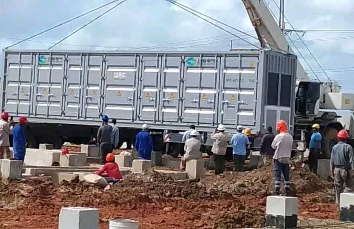 RadioGranma's tweet photo. El Sistema de Almacenamiento de Energía en Baterías de Cueto, en esta oriental provincia, comenzará en los próximos días las pruebas con carga previas a su puesta en marcha. https://t.co/a6o4aTYNs6