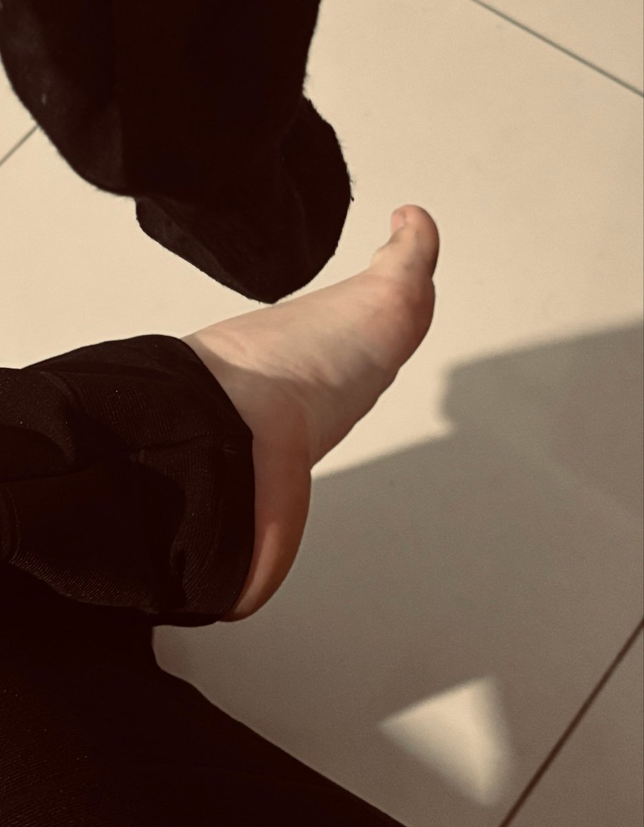 Elinspk69's tweet photo. Olha só .. entrando no meu perfil novamente, quase perdendo o controle morrendo de vontade de me servir , de ser humilhado, de ver solinhas , de rechear minha conta bancária .. otario essa é a sua natureza , não se segure e venha até a mim AGORA !! 

Findomme  
Sub
Betinhas https://t.co/TtICDIskA9