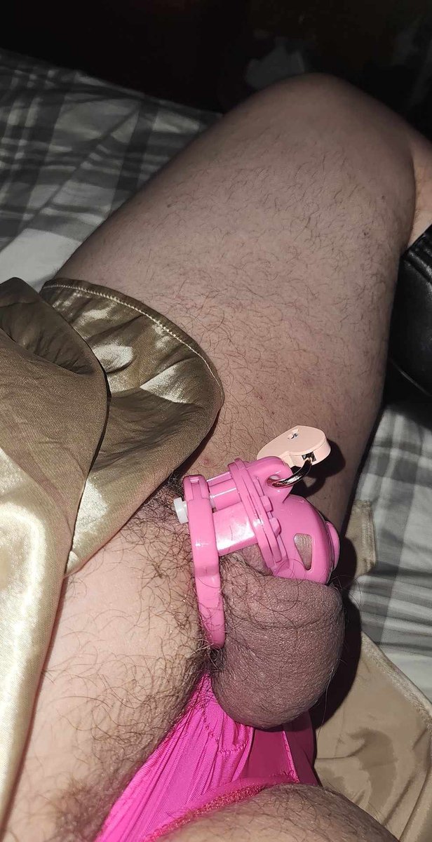 Leatherwhore76's tweet photo. All sissy should be locked up https://t.co/S5cV9yiz3X