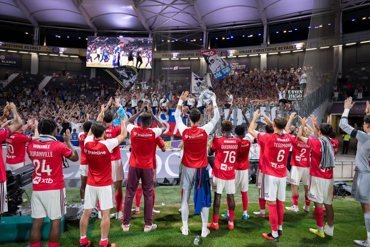 OL's tweet photo. Un parcage bondé pour commencer le championnat : quel soutien, merci ! 🙌❤💙

On se retrouve mercredi, tous ensemble à la maison, pour le barrage retour de Ligue des Champions ! 🔥💥

#TFCOL https://t.co/9PTFuCbz5x