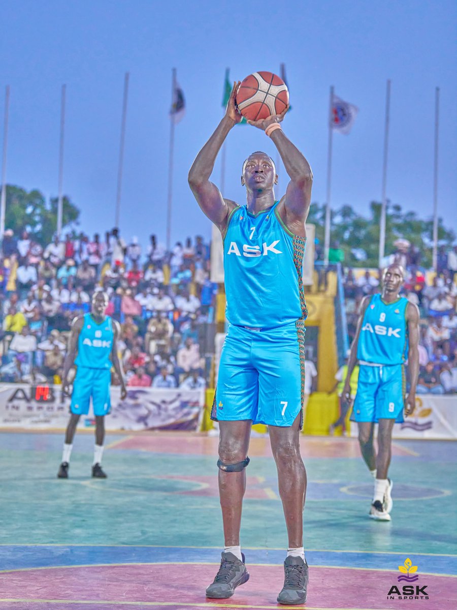 MoMaker11's tweet photo. MVP and best center
Thnks God for this https://t.co/1mORONDVcx