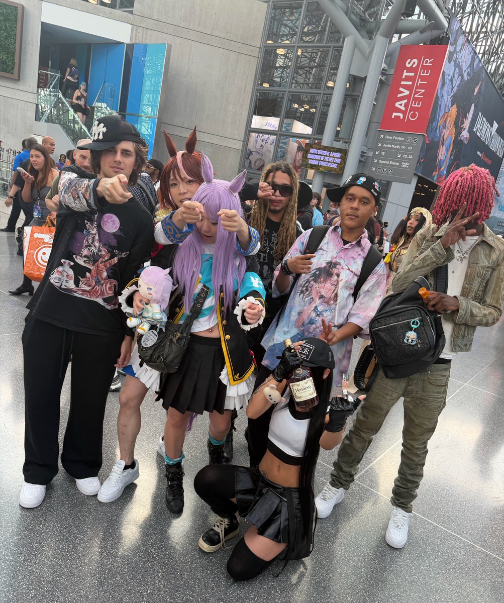 vaultofbleood's tweet photo. bleood spotted at Anime NYC 2026 con with friends https://t.co/Dvp0N3ffmS