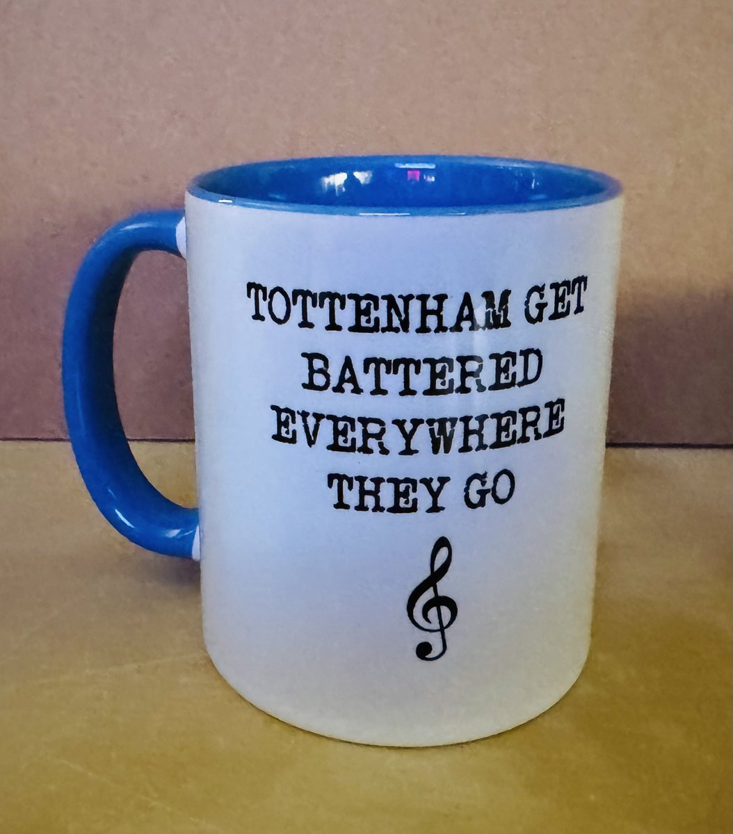 ruthbeckart's tweet photo. A perfect little mug for all non spurs fans! 

Available now on my website RuthBeckArt 

#BRETOT 
#TottenhamGetBatteredEverywhereTheyGo https://t.co/gaILRpRPlM