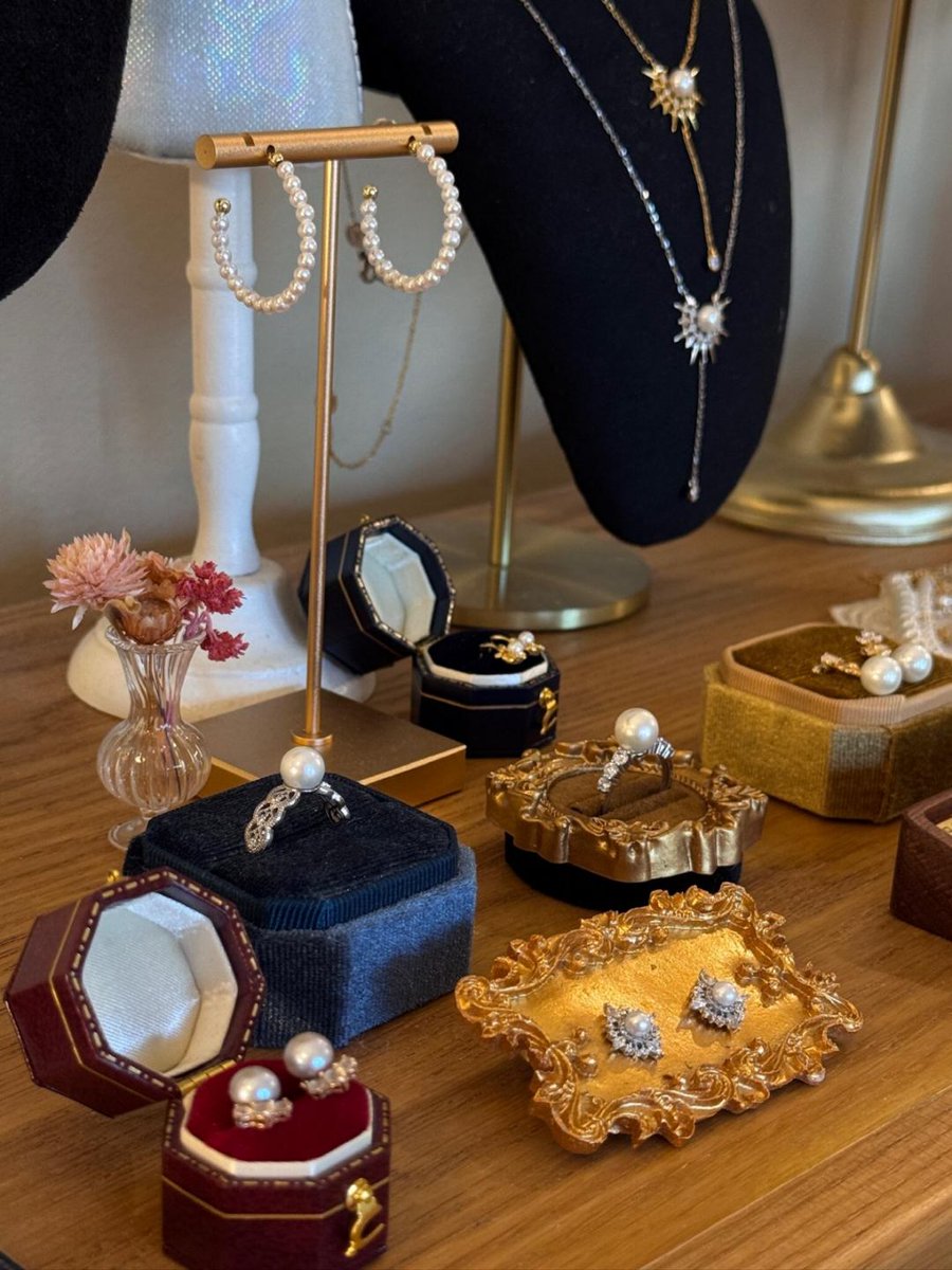 lalbffef's tweet photo. I love these unique, niche jewelry designs. https://t.co/NxBomdDrfi