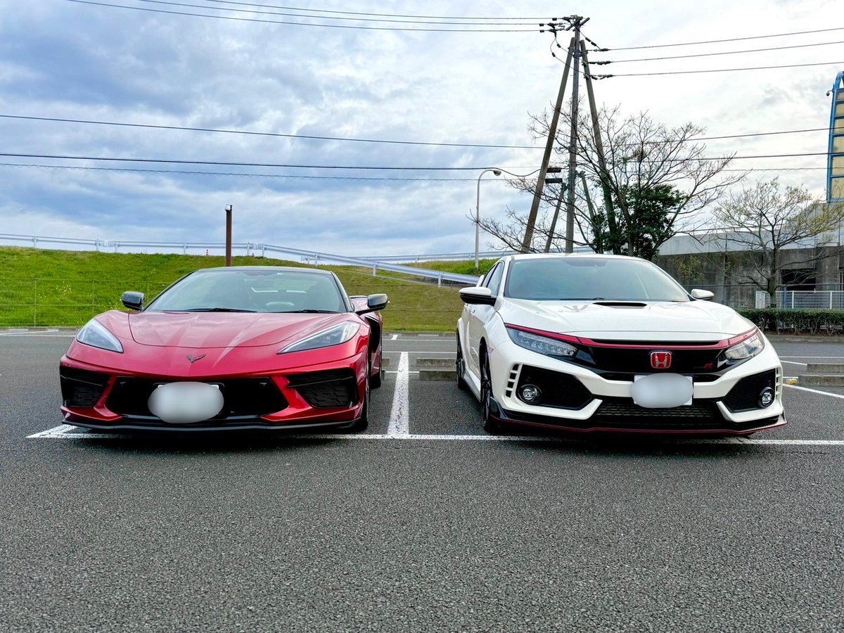 neki_first's tweet photo. どっちも初心者マーク付けて走ったの思い出して懐かしい https://t.co/3ZV7pBg8P5