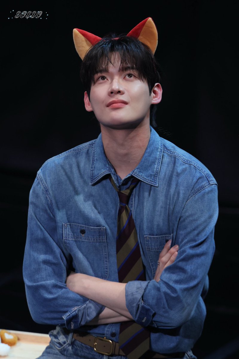 sossoyami's tweet photo. 260822 검사실의제안 서울 팬미 2부

우수에참(x)
애교3종세트뭐할지인생의고민중(o)

#김윤식 #박시우 #검사실의제안 #TheProsecutorsProposal https://t.co/7nK6P0Kg4u