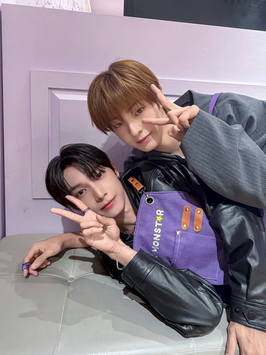 gnvya513's tweet photo. 반대로 함 https://t.co/DexBgZ2DvT