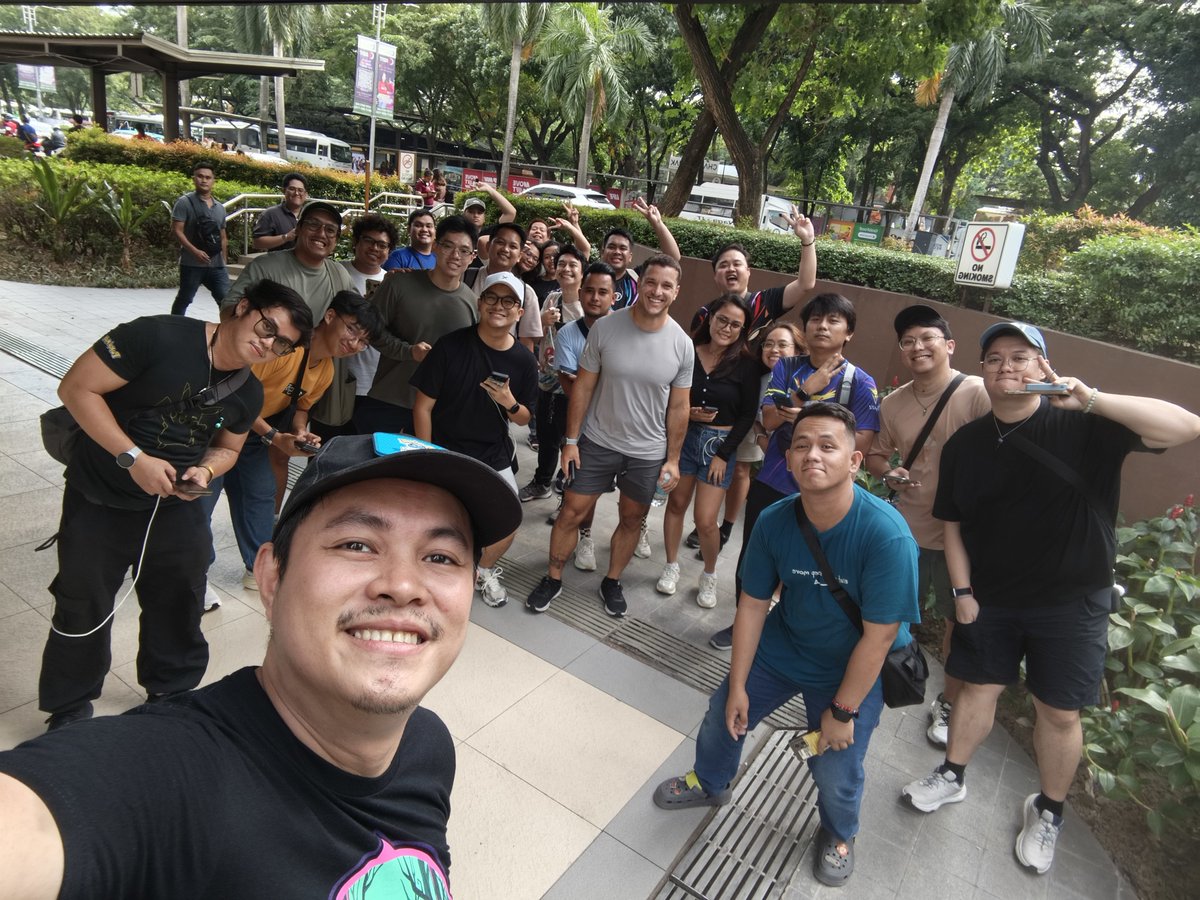 prince_je07's tweet photo. It's definitely giving Star Power during Starmie Super Mega Raid Day with #TeamCebu
4 ✨ Starmie
2 random ✨
1 💯 Tentacool
1 0⃣ Cubone
📍Cebu IT Park, Cebu City 🇵🇭
#PokemonGO https://t.co/Ni9BrdGsNN