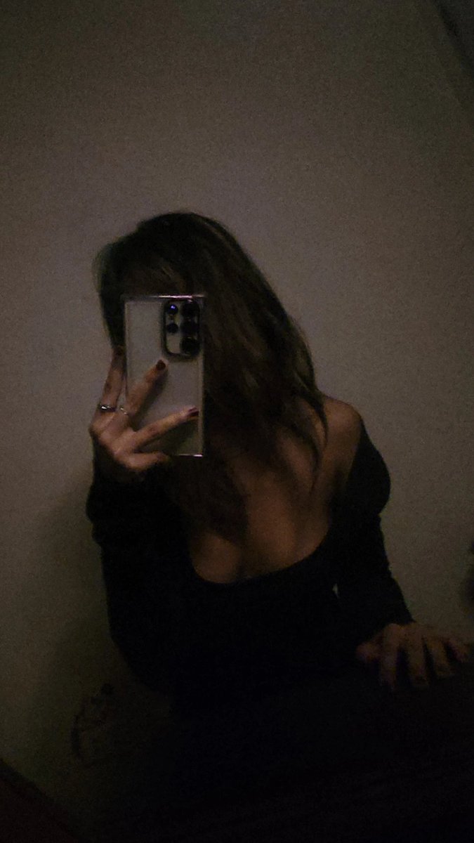 LcmllaEN's tweet photo. Got horny after a party https://t.co/VSGLWBOV50