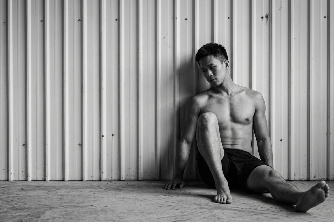 kuro_form's tweet photo. #光と影 #白黒写真 #モノクロ #ポートレート #男体 #筋肉美 #MaleFineArt #Monochrome #BlackAndWhitePhotography #AsianMale #AsianModel #MaleModel #Sculptural #PortraitPhotography https://t.co/UXaUbd2ivZ
