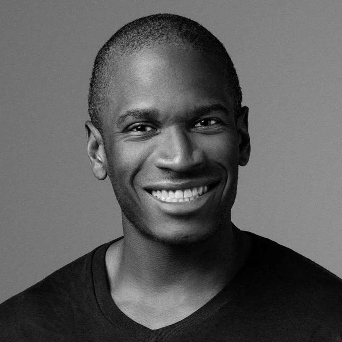 CoinMarketCap's tweet photo. LATEST: 📈 Arthur Hayes says it would be stupid to not be "long stocks, long gold, long Bitcoin, long the market" as the US Treasury intervenes in the bond market, speaking with Ran Neuner. https://t.co/UkCRBFQGjJ
