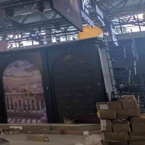 a5ddc060d237498's tweet photo. Вот где должен был быть стенд Валко. Рядом со стендом Калеба.

#ValkoIsLoved #Valkois6thLl #NoValkoNoMoney #BringValkoBack #全世界都爱敖尹 https://t.co/BpLkK3hsTJ