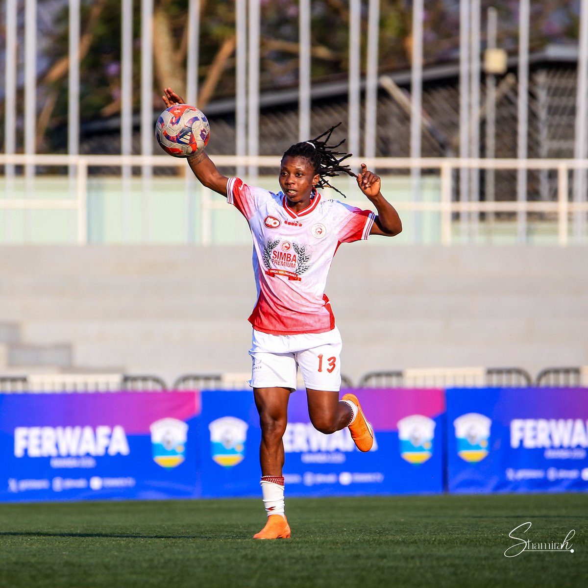 LeirahShamirah's tweet photo. FULL-TIME! โฑ๏ธ
Simba Queens FC 2-0 Top Girls Academy.
The Queens get the job done in the CAF Womenโs Champions League CECAFA Qualifiers. ๐
#CAFWCLQ #CECAFAWCL https://t.co/OghbF98QjQ