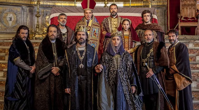 Ms_Queen_C's tweet photo. Ya que a la gente le ha dado por hablar de otras series medievales, ya sea para echar mierda o alabar a hotd, yo recomiendo la serie Isabel (con sus cosillas, me la habré visto unas cinco veces desde los 12 años) 🗣️ https://t.co/eZB3fUHOH5
